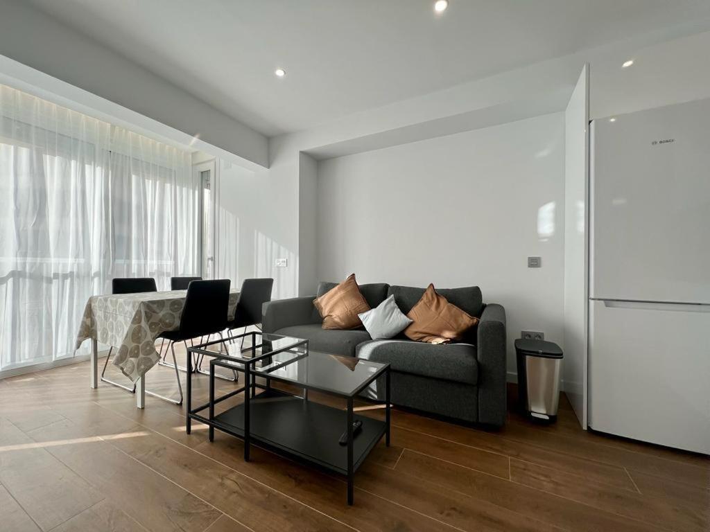 Ferienwohnung Malagueta 1 Linea De Playa Málaga Exterior foto